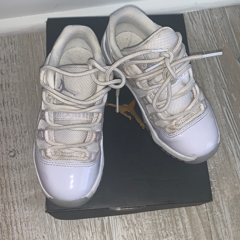 Jordan preschool retro 11 low top size 11c